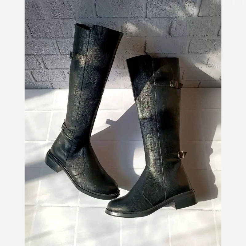 بوت مدل چکمه دو سگک