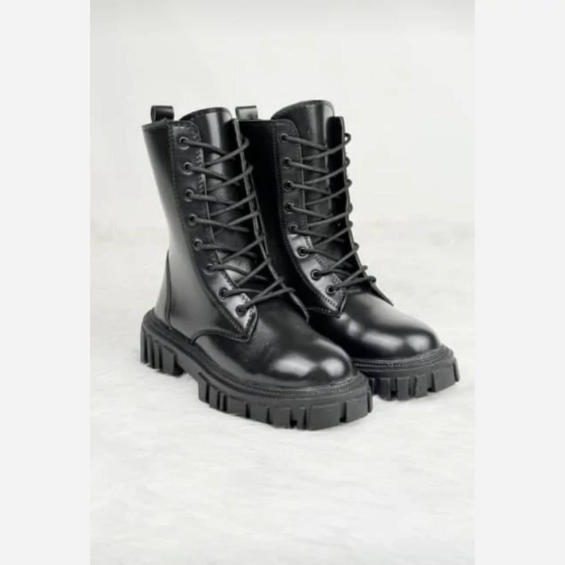 بوت  زنانه چرم