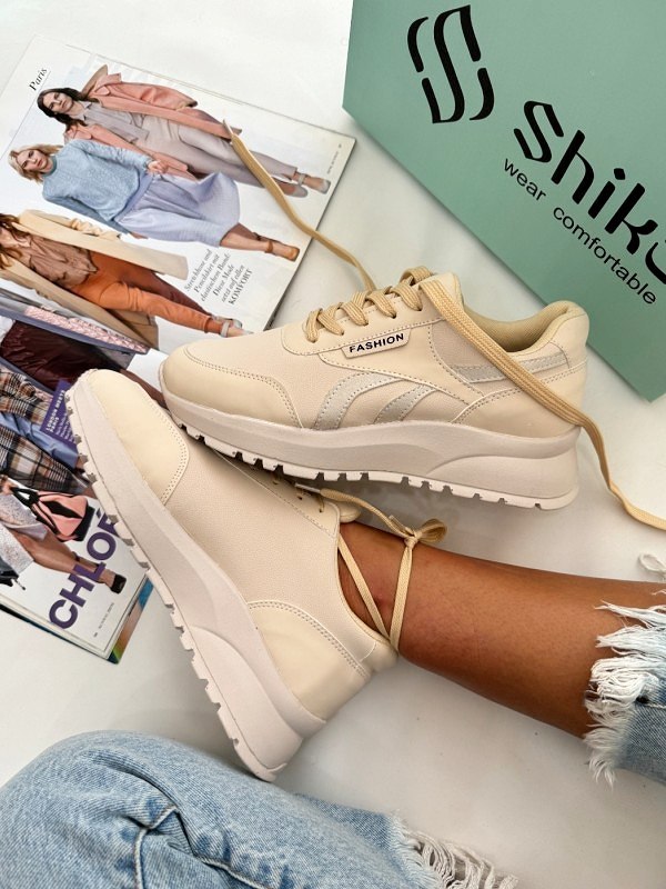 کتونی لژدار زنانه مدل ریبوک