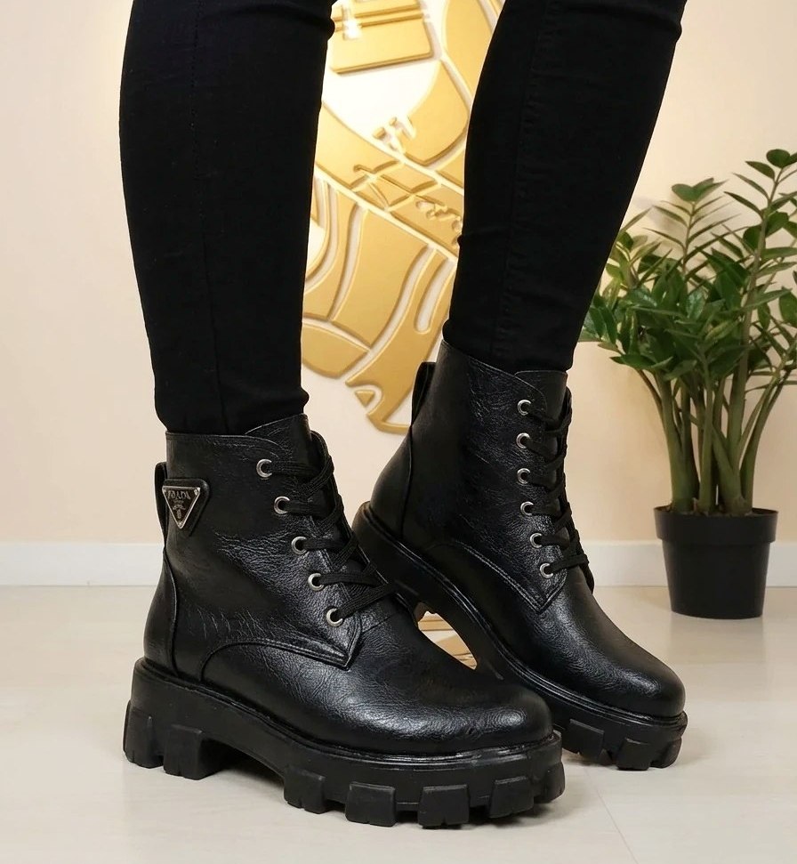 نیم بوت طبی لژدار مدل پردا