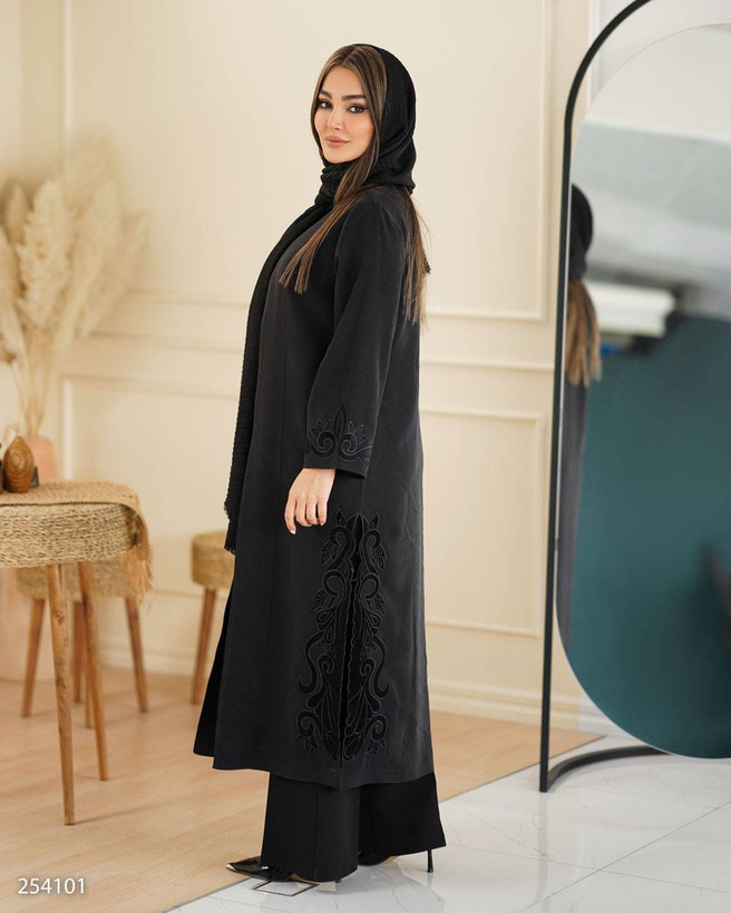 مانتو بلند زنانه مجلسی کد ۲۵۴۱