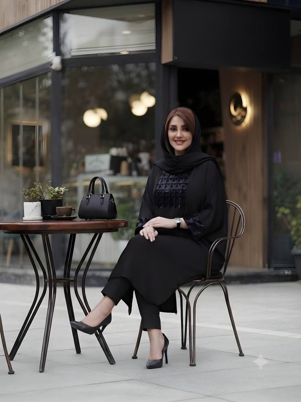 مانتو عبایی زنانه کد ۰۴۷۷